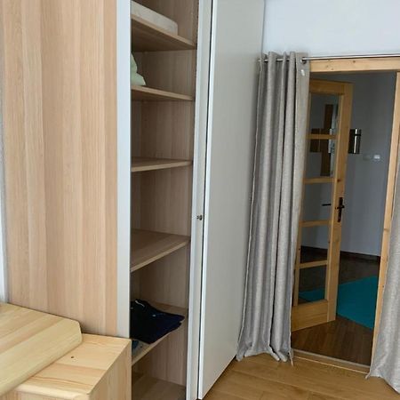 Ferien/ Monteurzimmer Mit Gemeinsam Wozi, Kue, Bad, Wlan Magdeburg Eksteriør bilde
